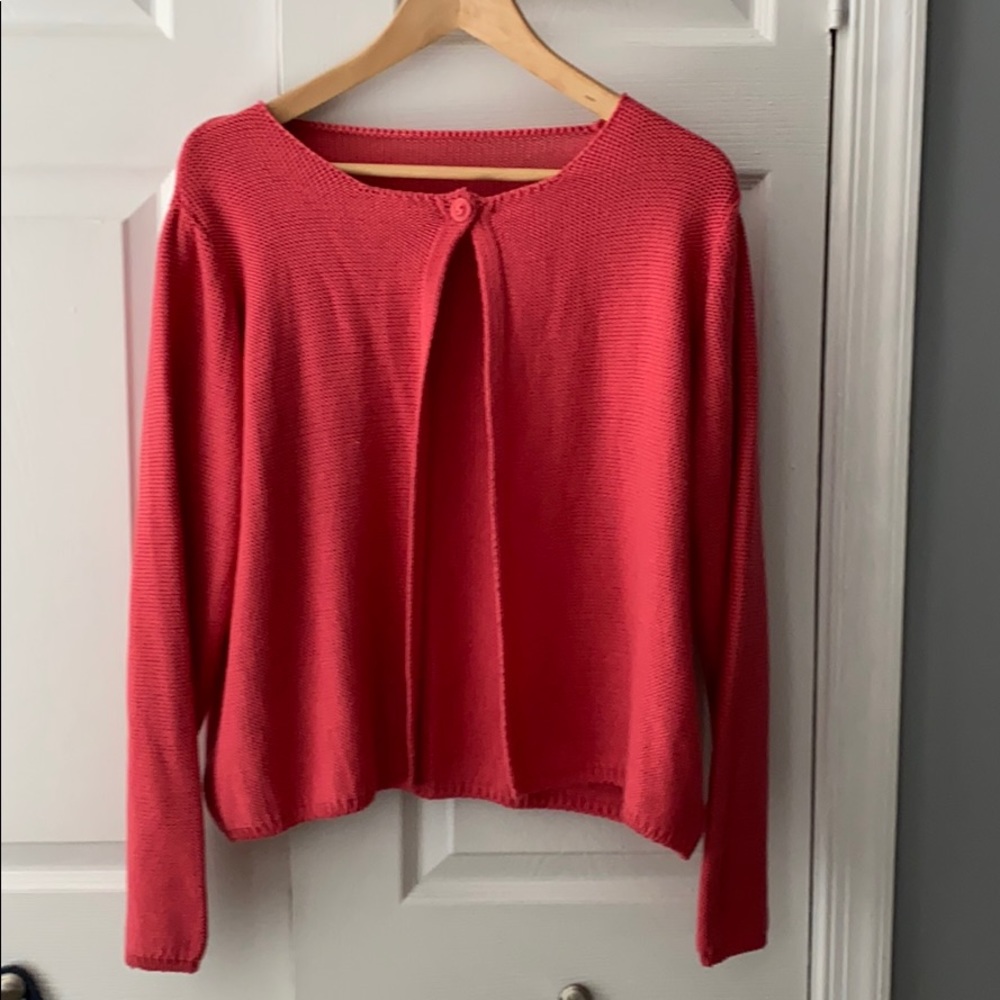 Single button cardigan sweater